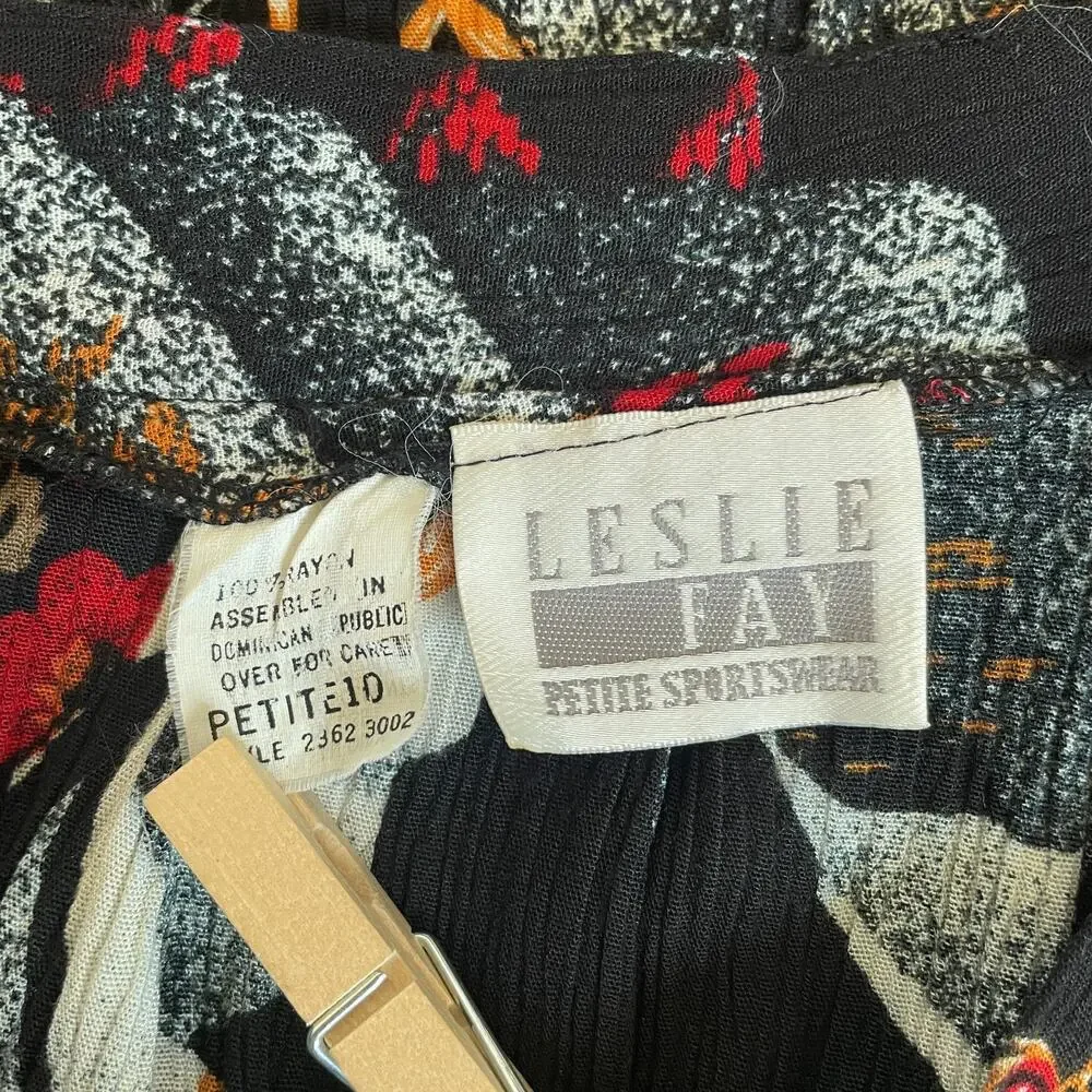 Leslie Fay vintage pleated