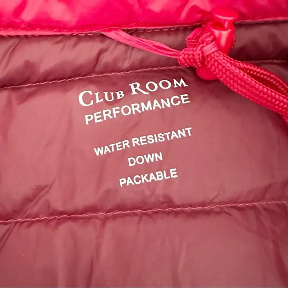 Club Room get cozy