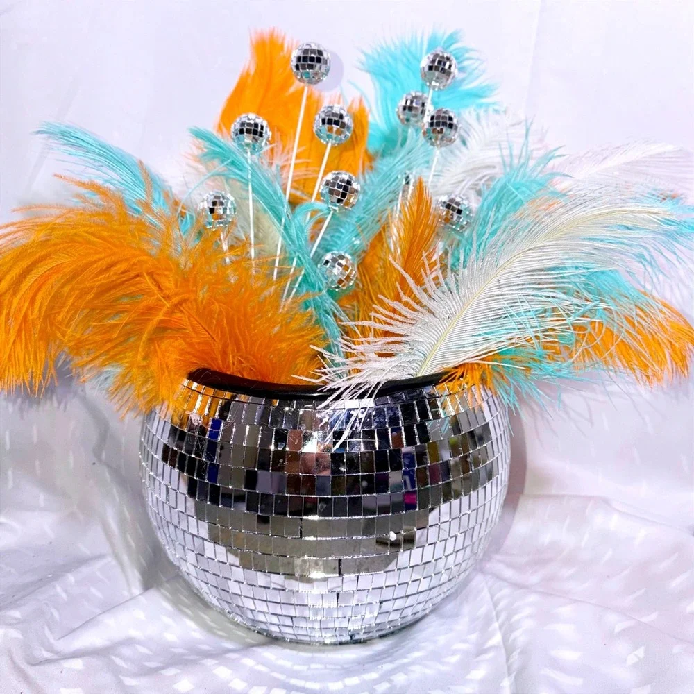 Norme nwt showgirl