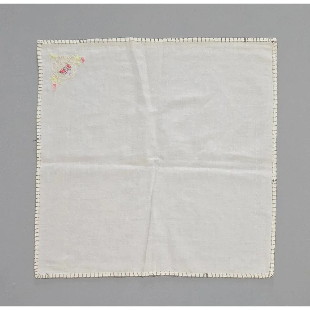 Vintage Hand Embroidered Floral Napkins Set of 4 White Pink Green 15.5