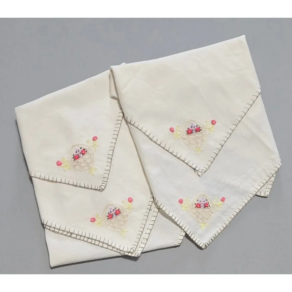 Vintage Hand Embroidered Floral Napkins Set of 4 White Pink Green 15.5