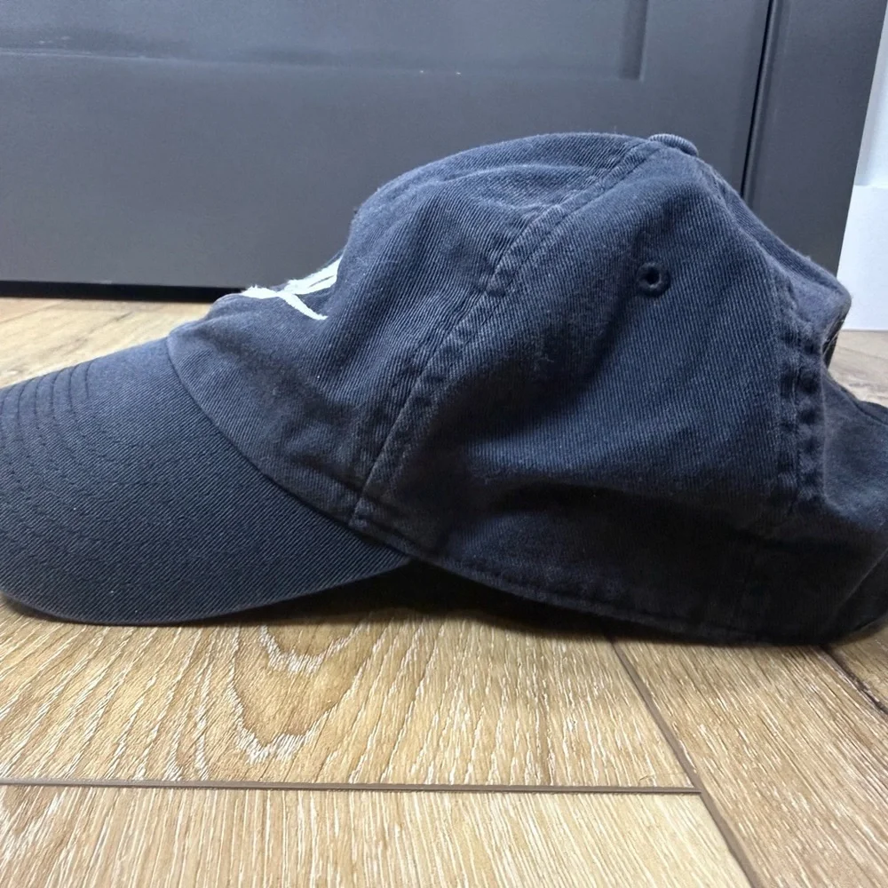 Nike black adjustable