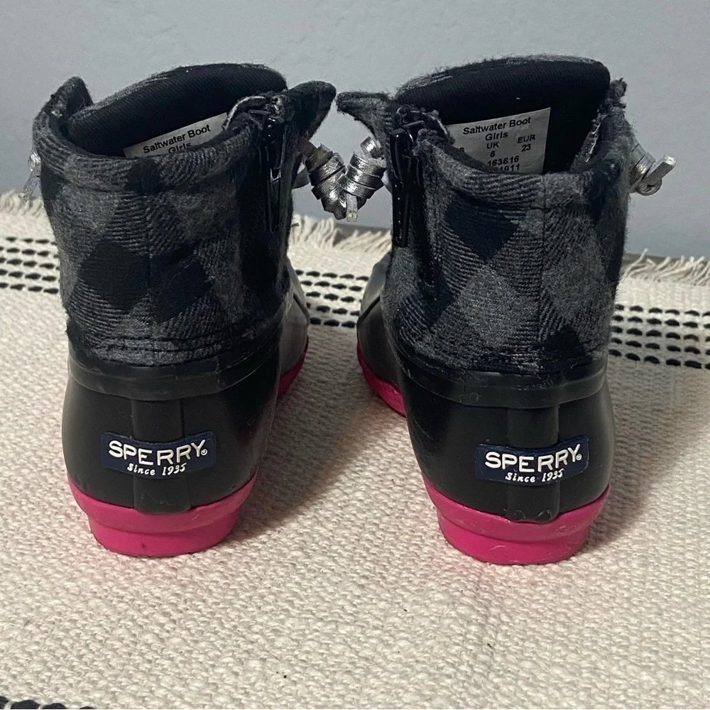 Sperry top slider