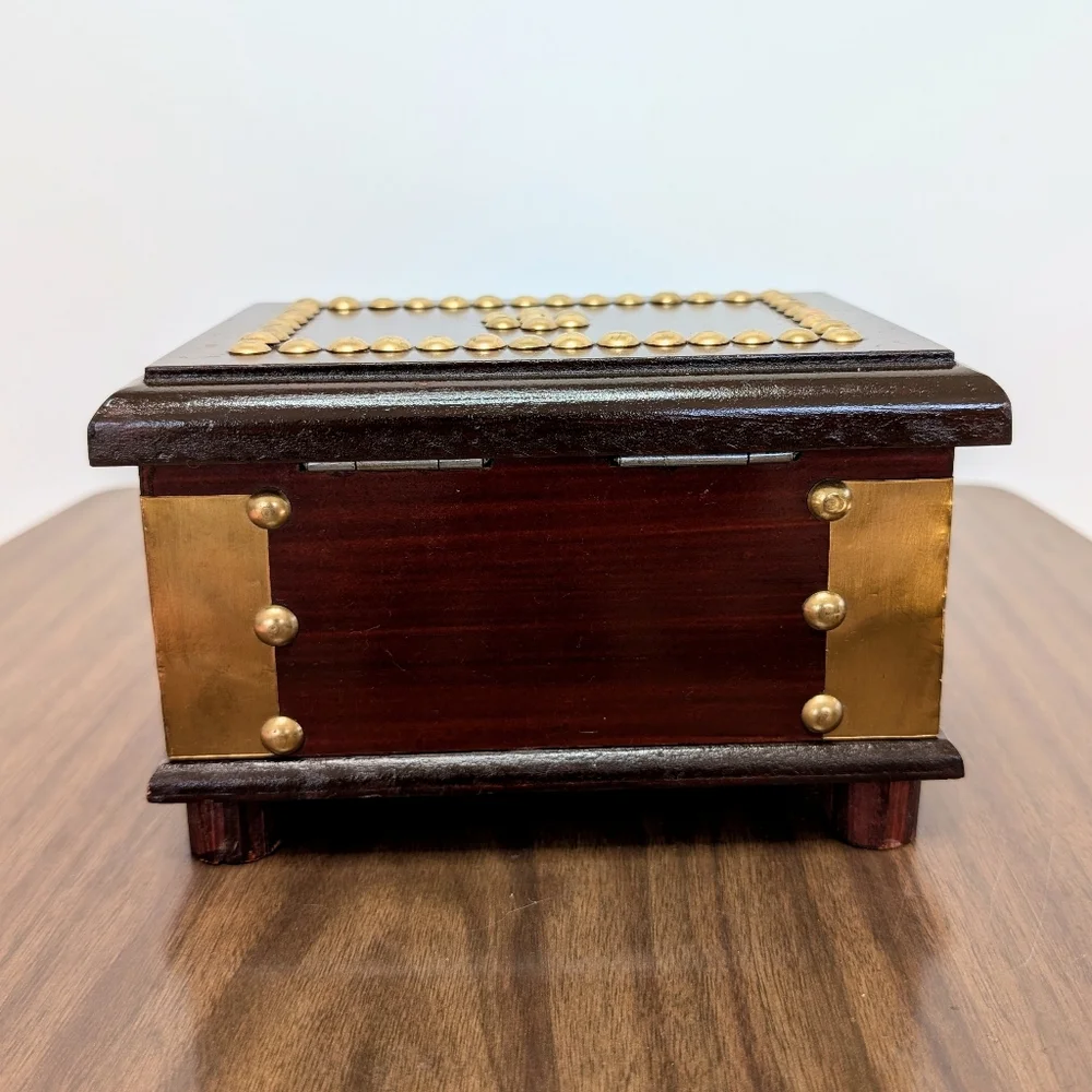 Vintage wooden trinket