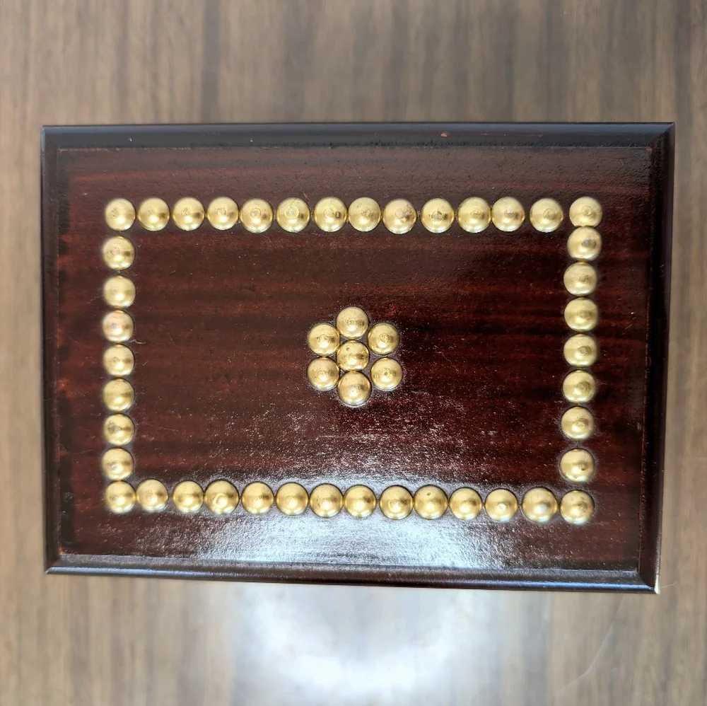 Vintage wooden trinket