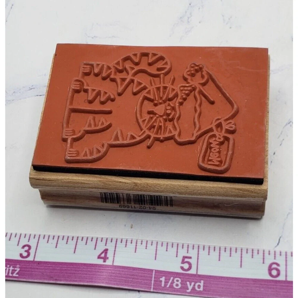 Westwater Enterprises Christmas Gift Kitty Cat Wood Mounted Rubber Stamp