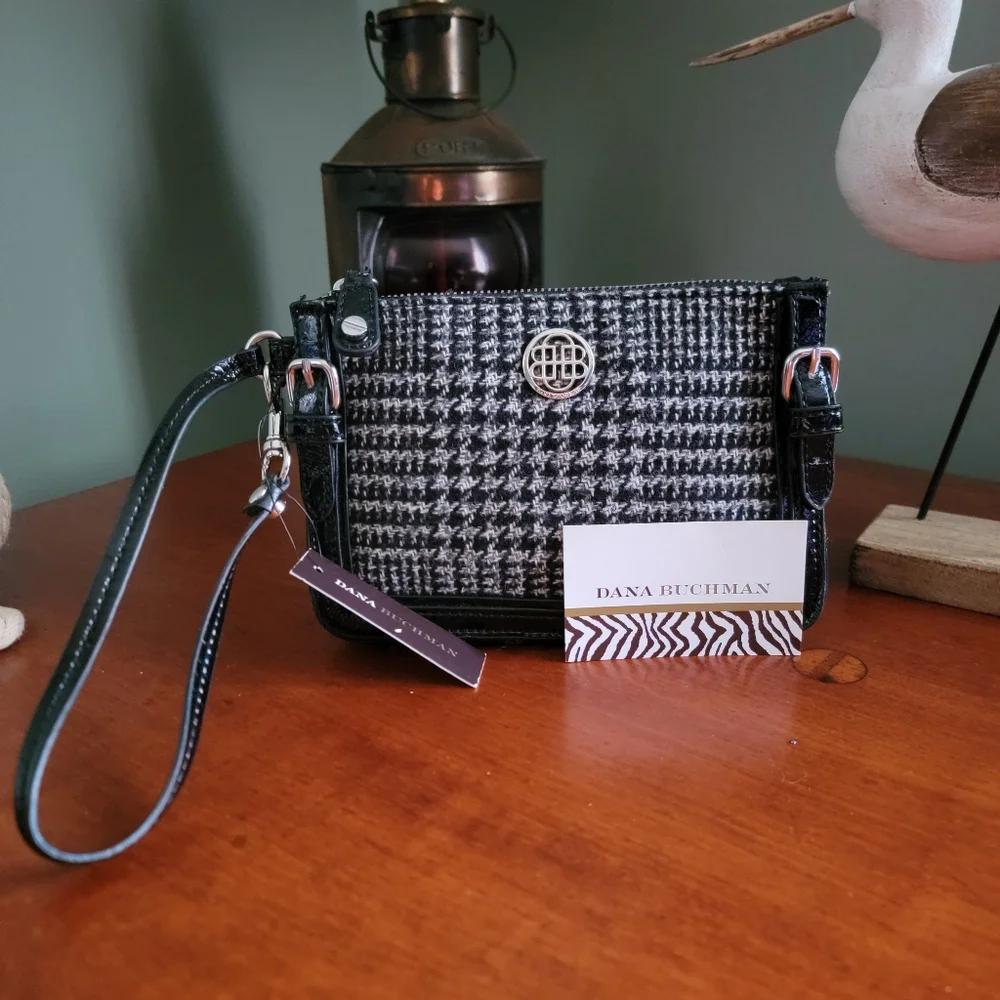 NWT Dana Buchman Houndstooth Tweed Black Gray Vegan Patent Leather Wristlet