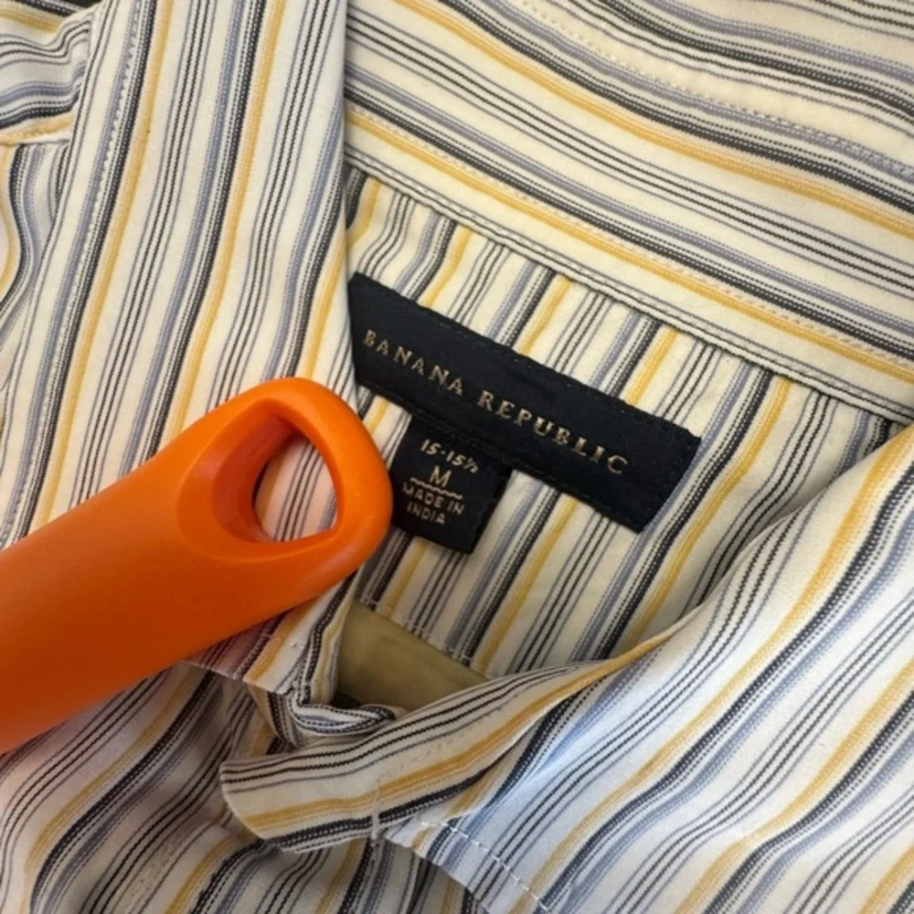 Banana Republic Blue and White Striped Dress Shirt M 15-15 1/2