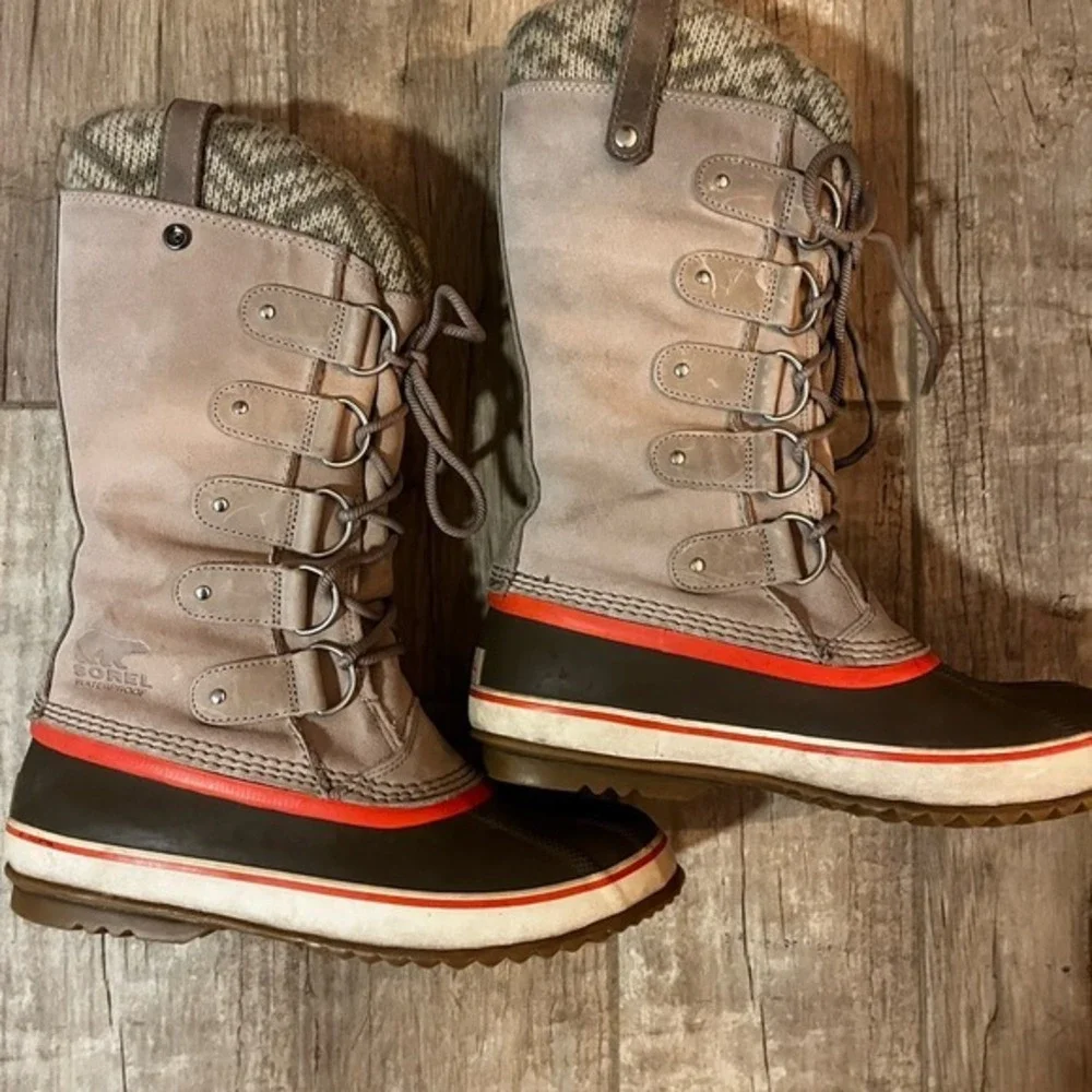 Sorel upper there