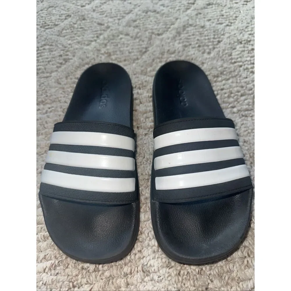 Adidas Adilette Shower Slides Sandals Men's 8 /‎ Women's 10 Flip Flops EUC