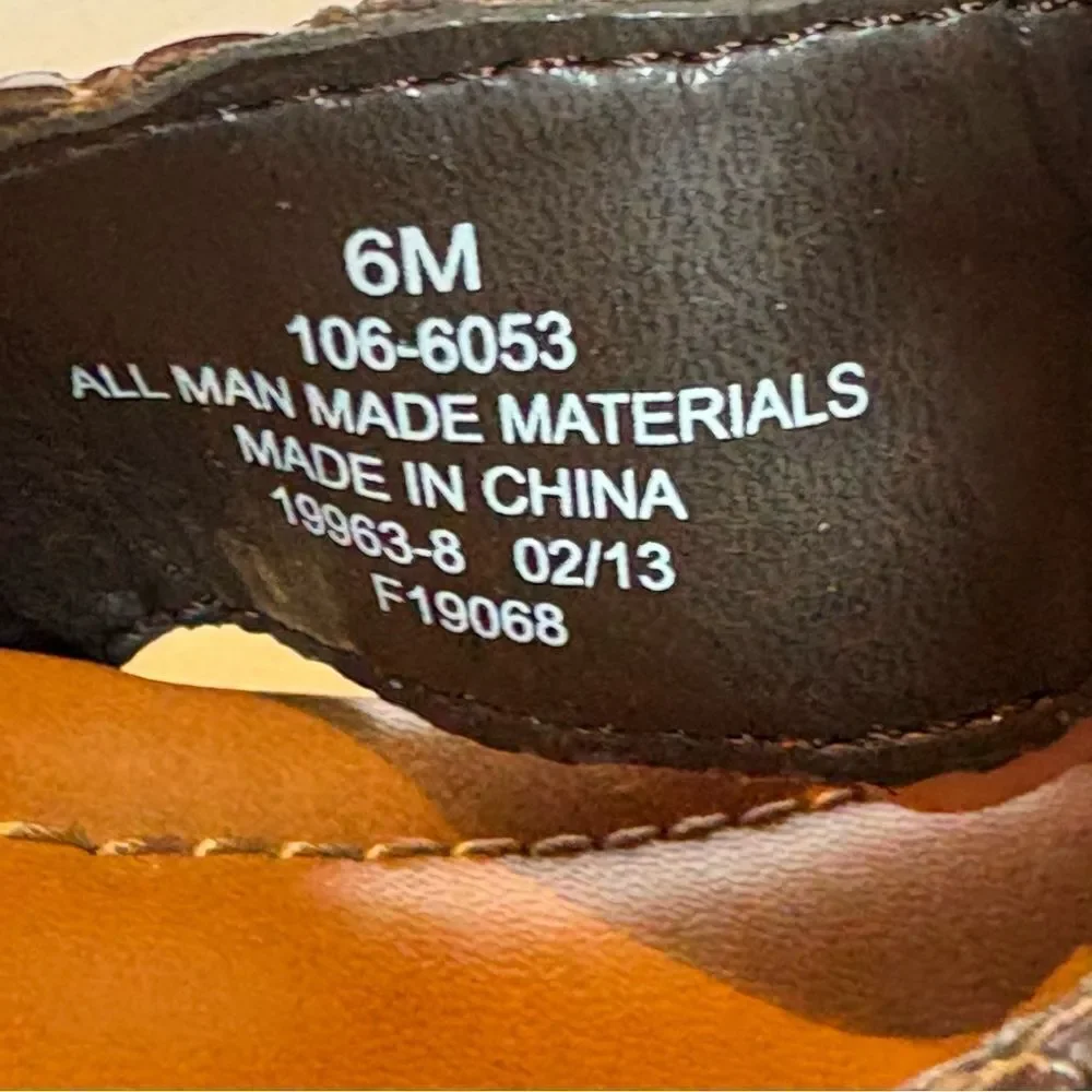 Liz Claiborne rubber sole