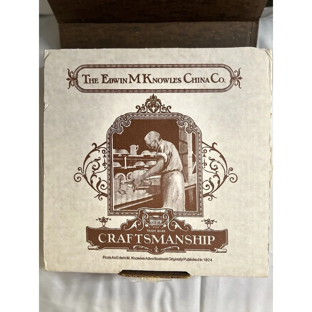 Disney box observed collector