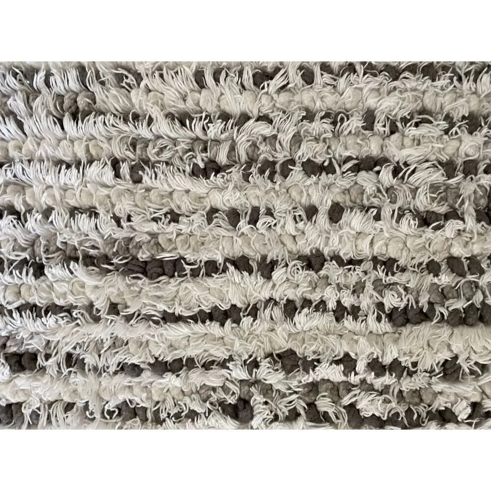 Threshold Grays White Bath Mat