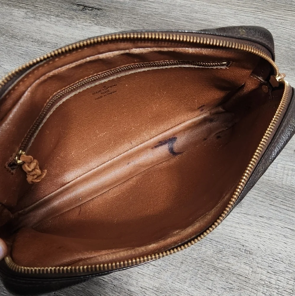 Louis Vuitton‎ Monogram Pochette Bag