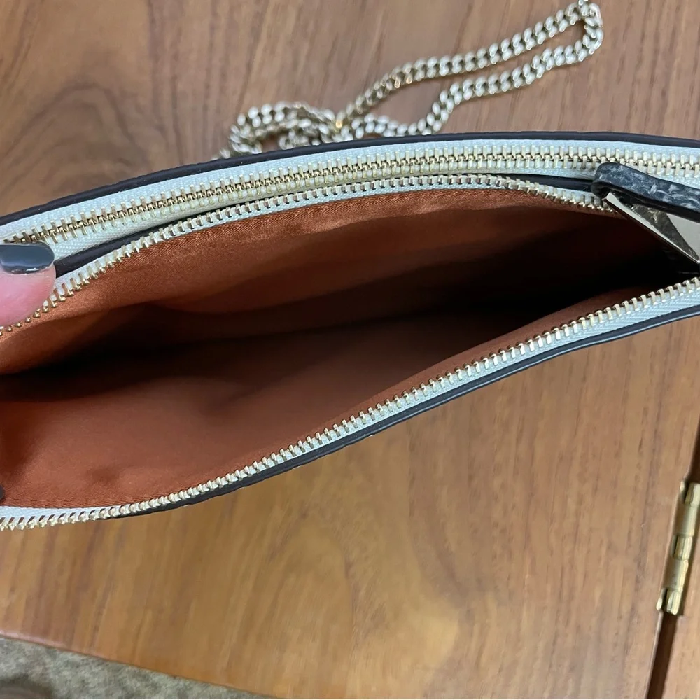 EUC Coach Snakeskin Leather Crossbody Bag‎
