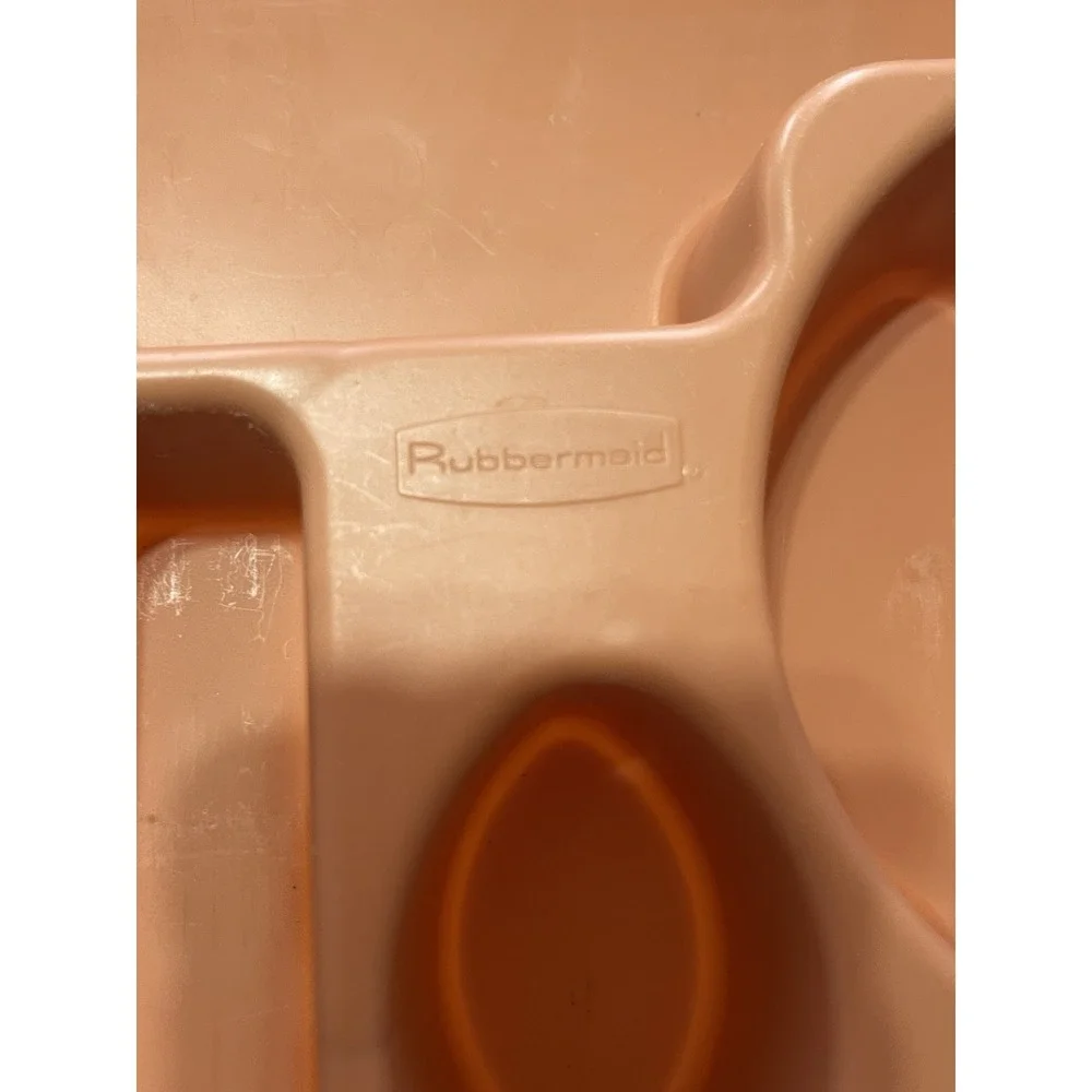 Rubbermaid good used
