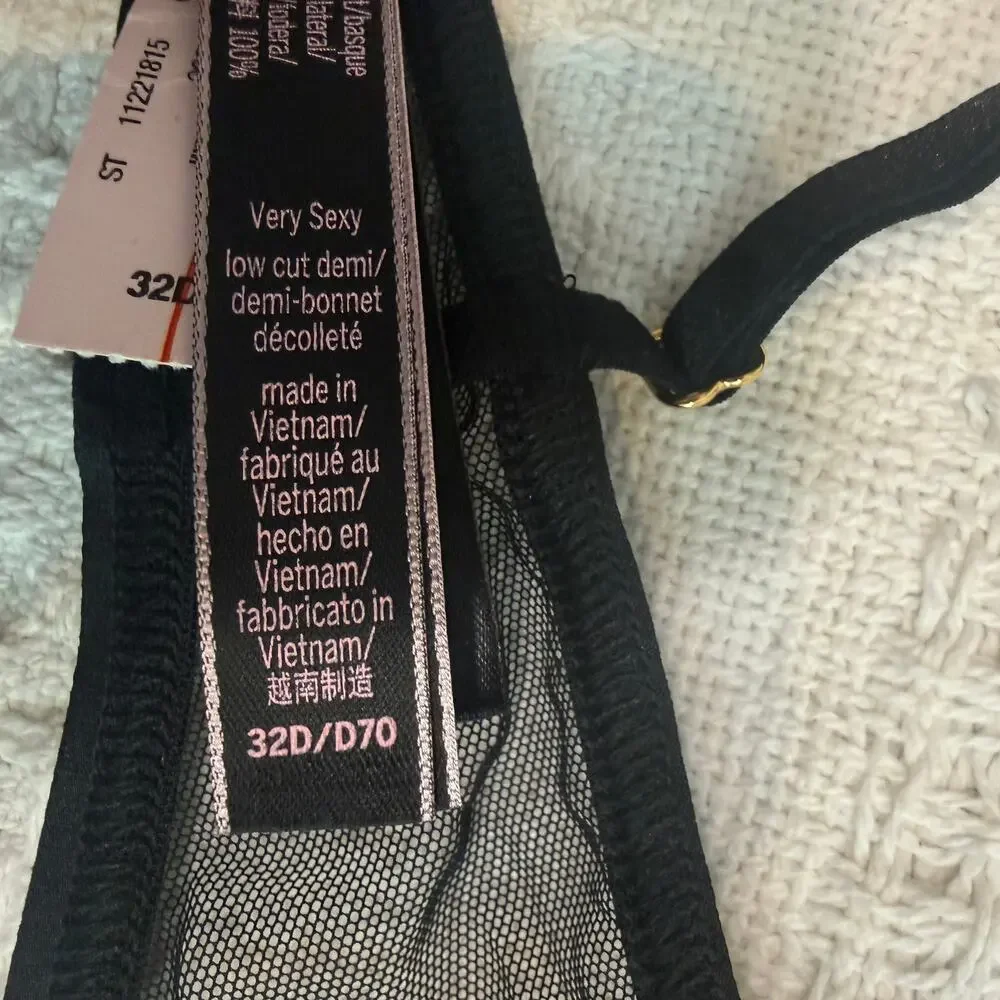 Victorias Secret women strappy