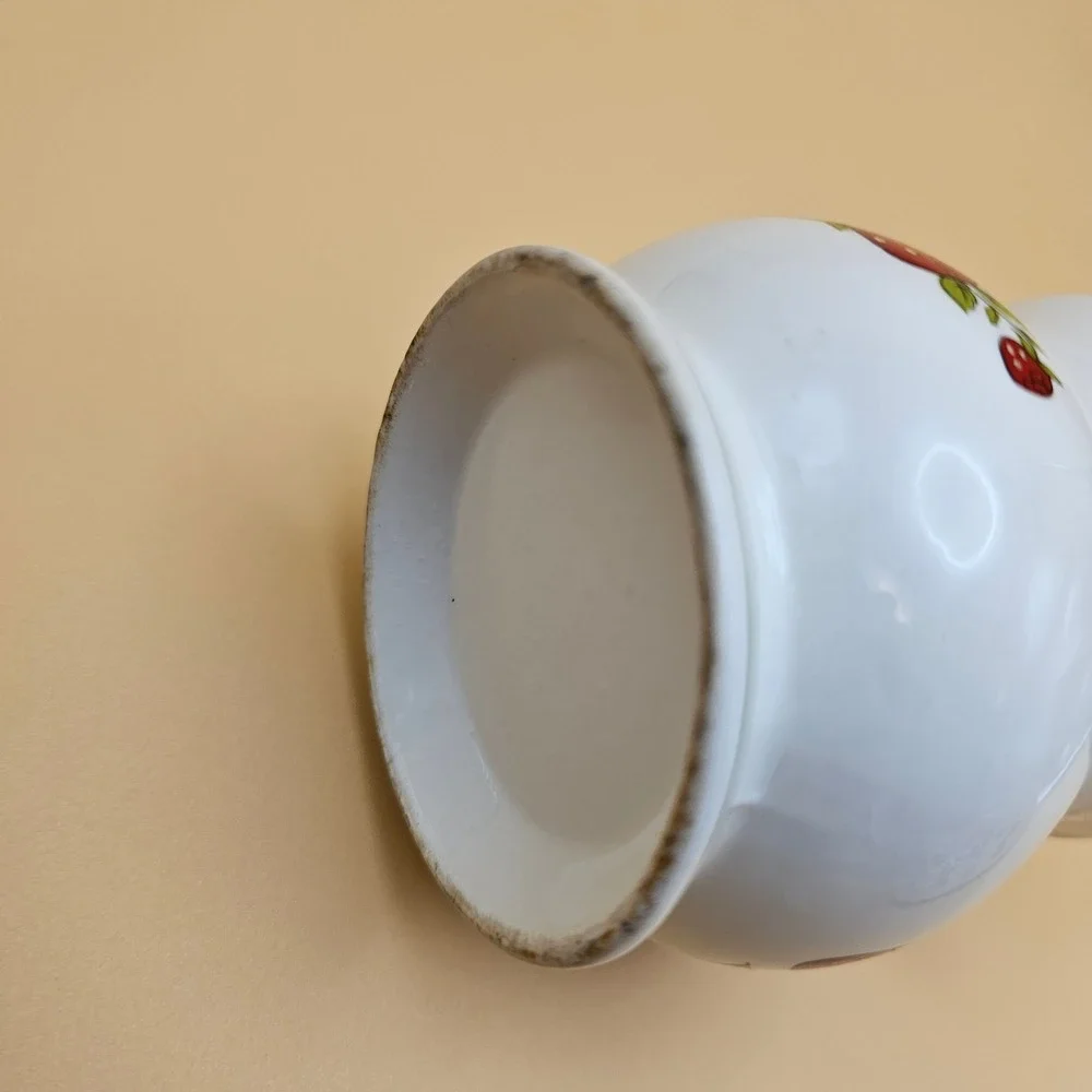Sheffield Strawberries n‎ Cream Enamel Saucepan Pot with Creamer Pitcher Set