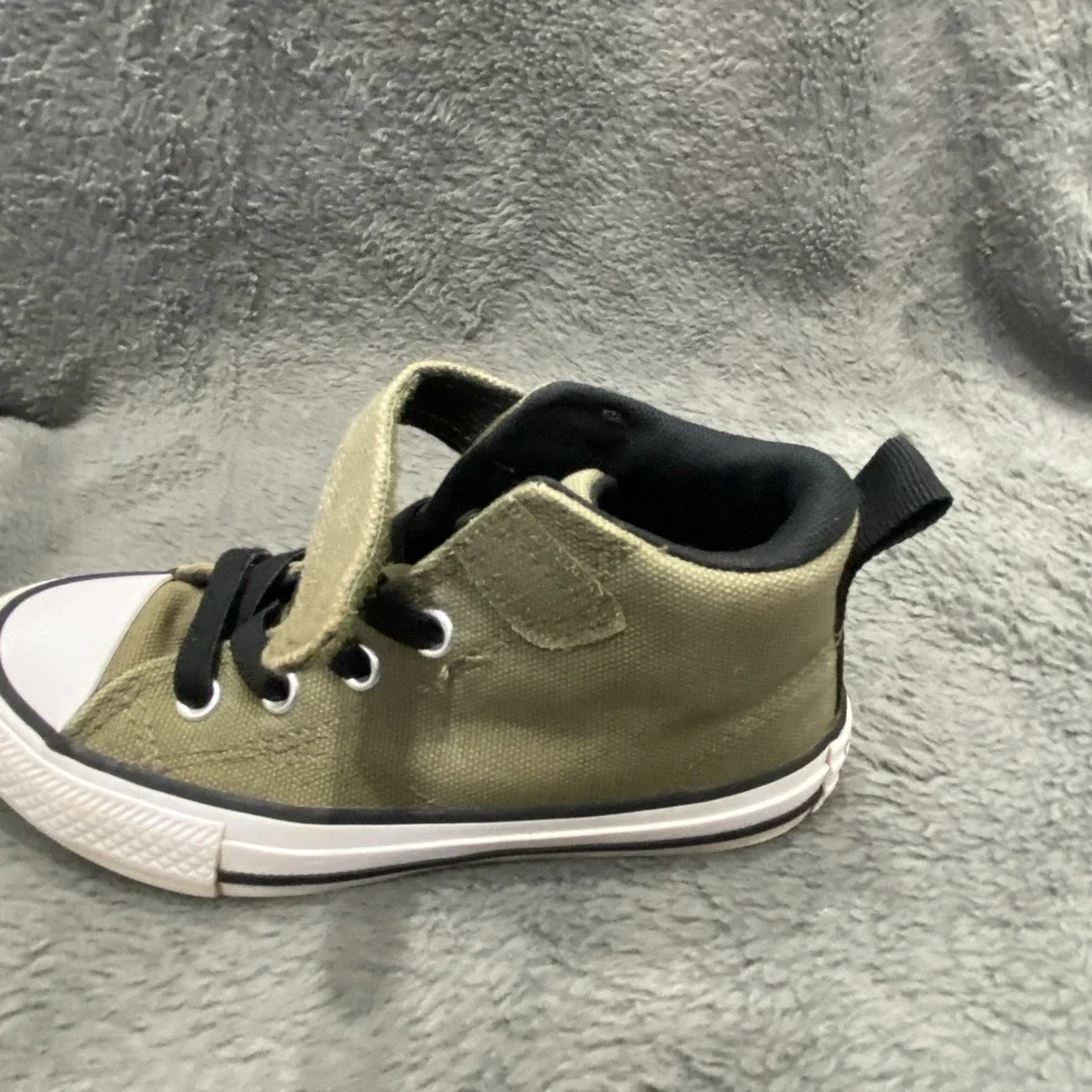 Converse Chuck Taylor All Star Malden Street Mid Top Sneaker Green Boy Youth 12