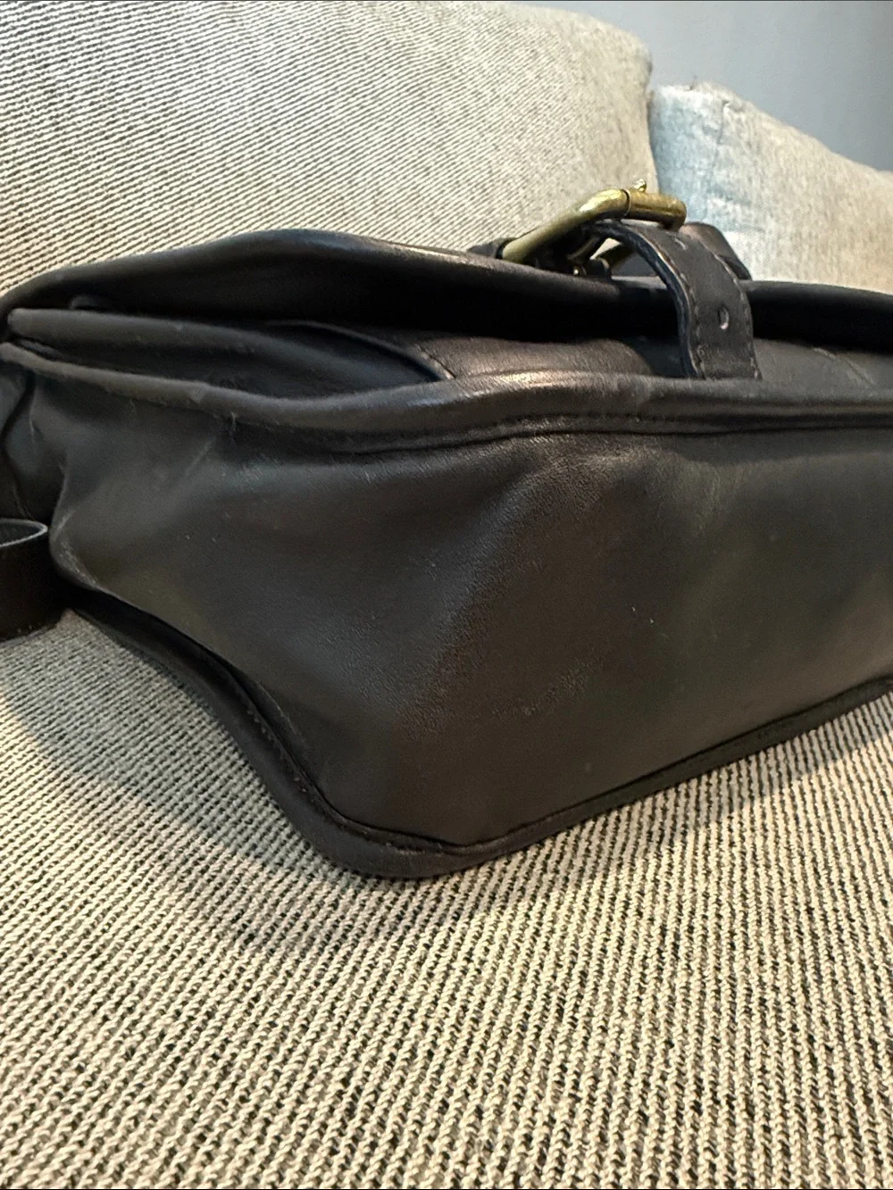 Coach classic dark