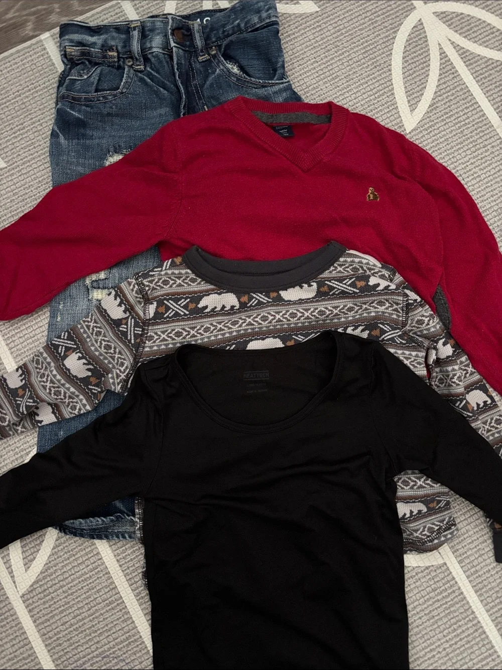 Bundle 4T boy jeans sweater warm winter lot Gap bear