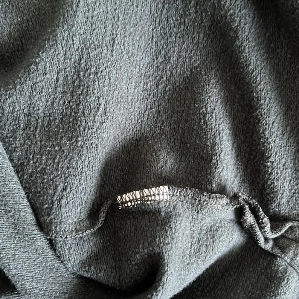 G.H. Bass & Co. light sweatshirt