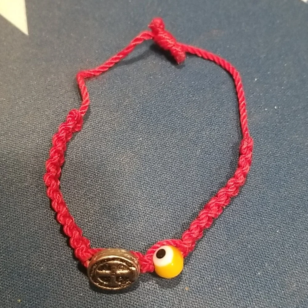 N/A eye cute