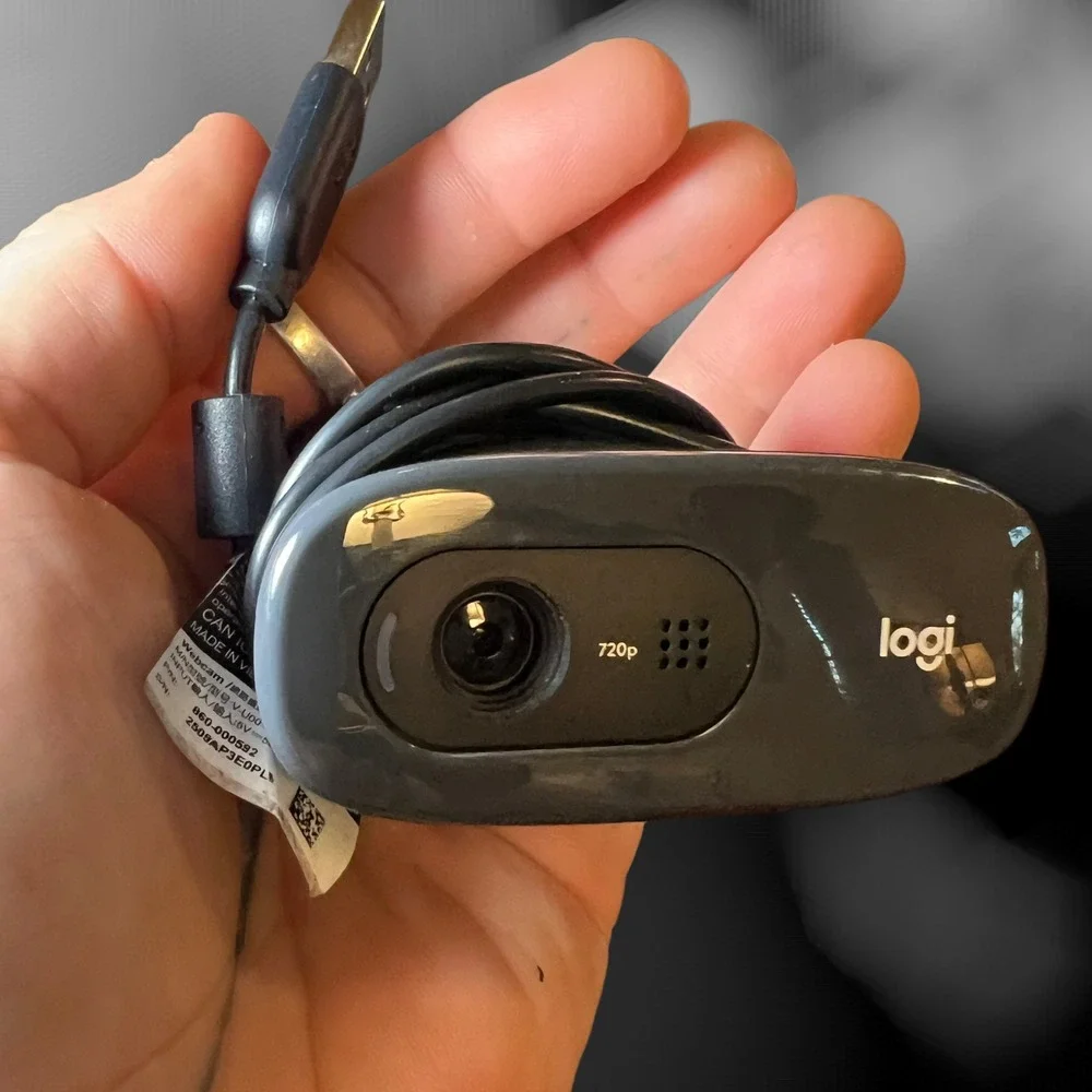 Logitech C270 Webcam HD 720p Laptop Desktop USB Camera Mic Black V-U0018 EUC‎