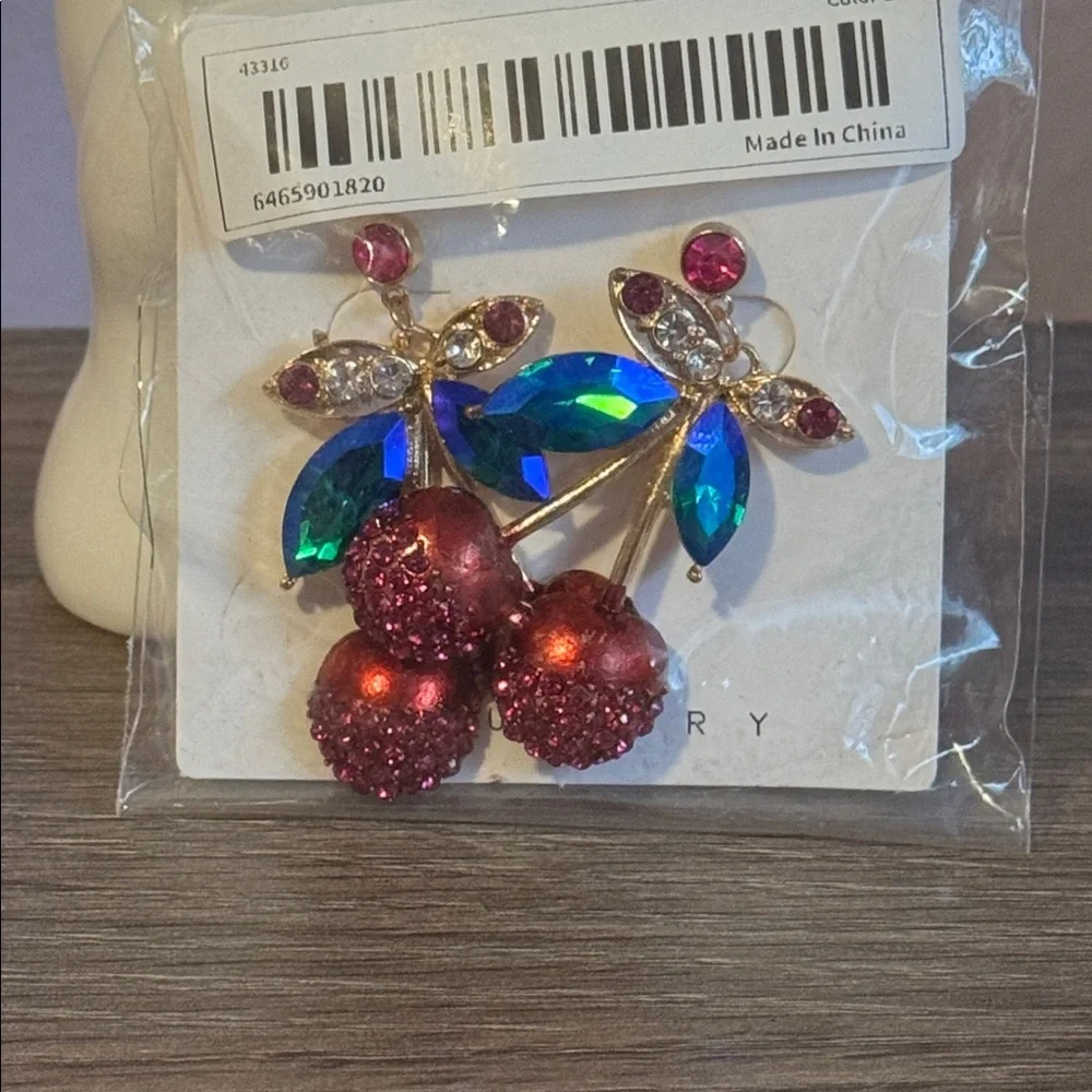 Earrings cherry drop