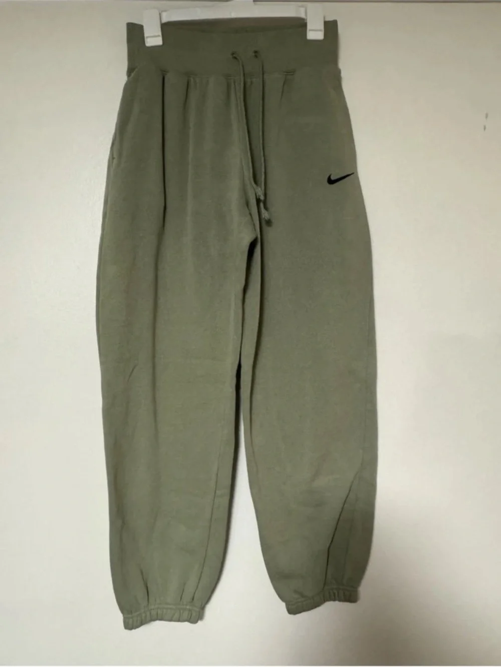 Nike matching bottom wear