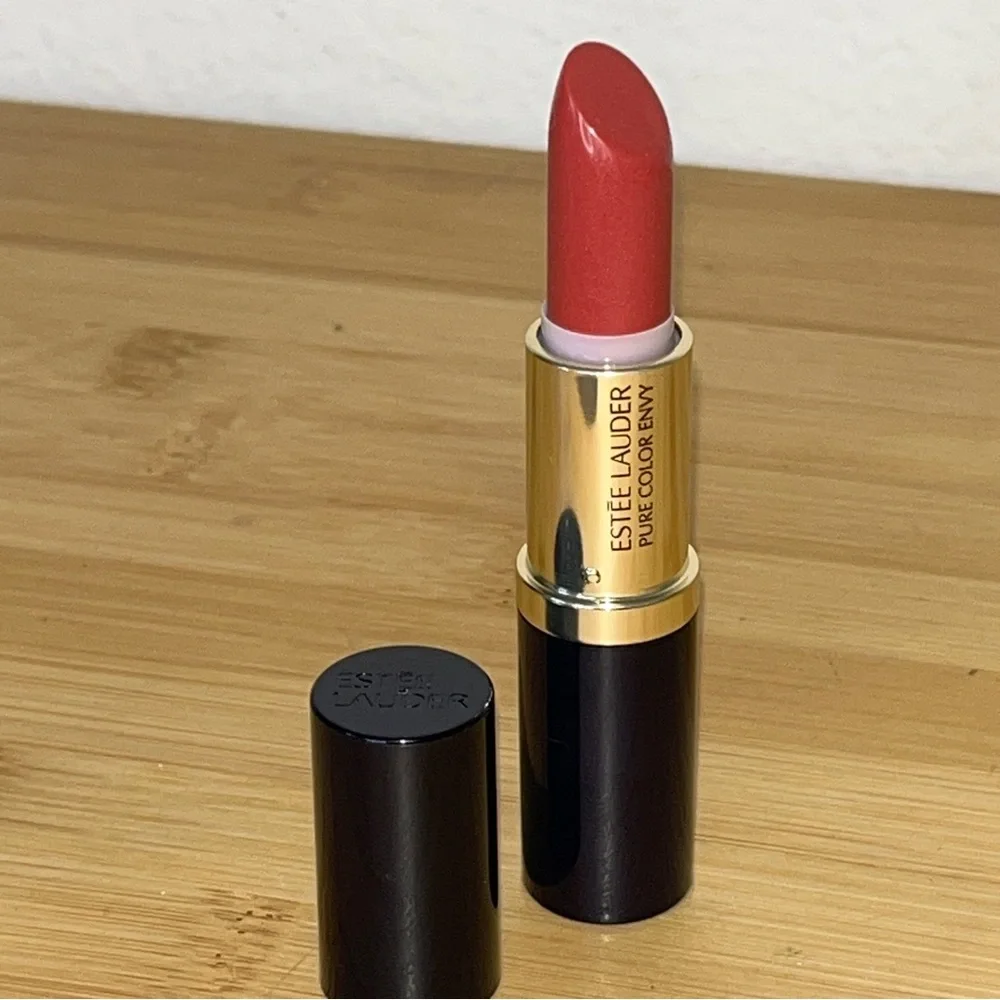 Estee Lauder new estee