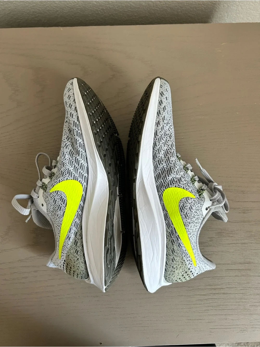 Nike light gray