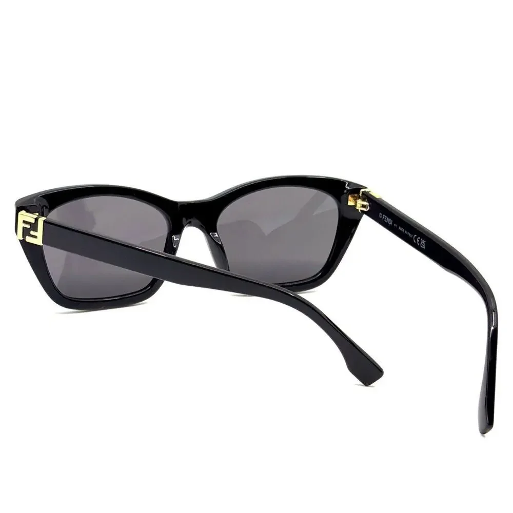 Fendi cat packaging include