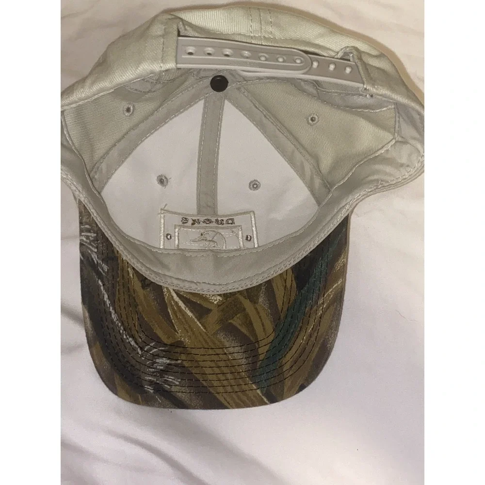 Ducks Unlimited‎ Ball Cap. Camo One Size Fits Most.