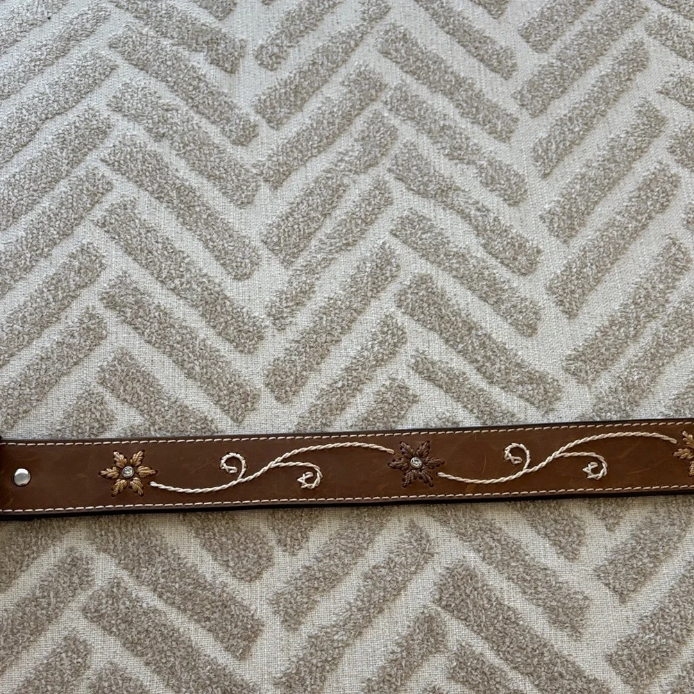 Nocona buckle inches