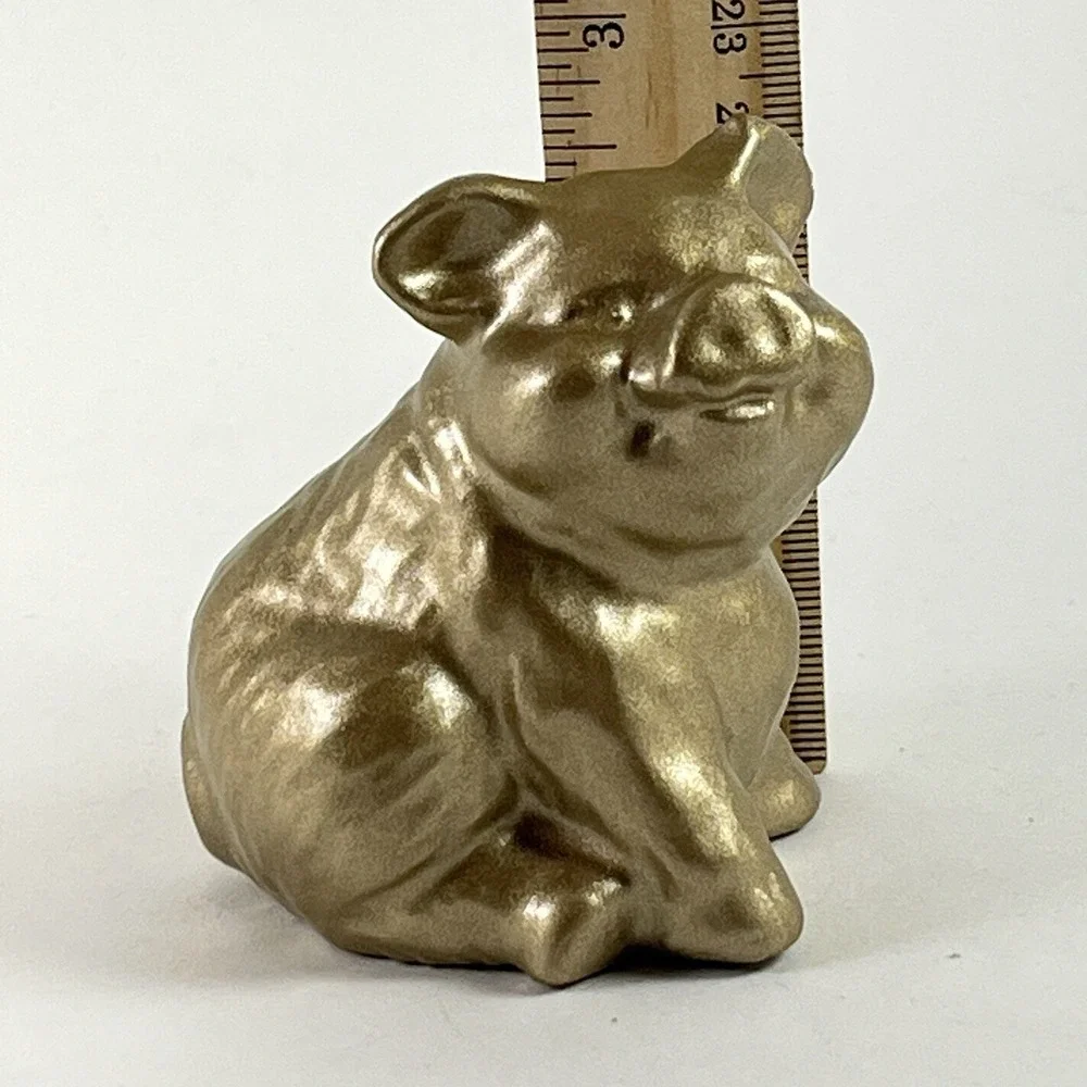 Farmhouse Brass-tone Pig Figure 2.5