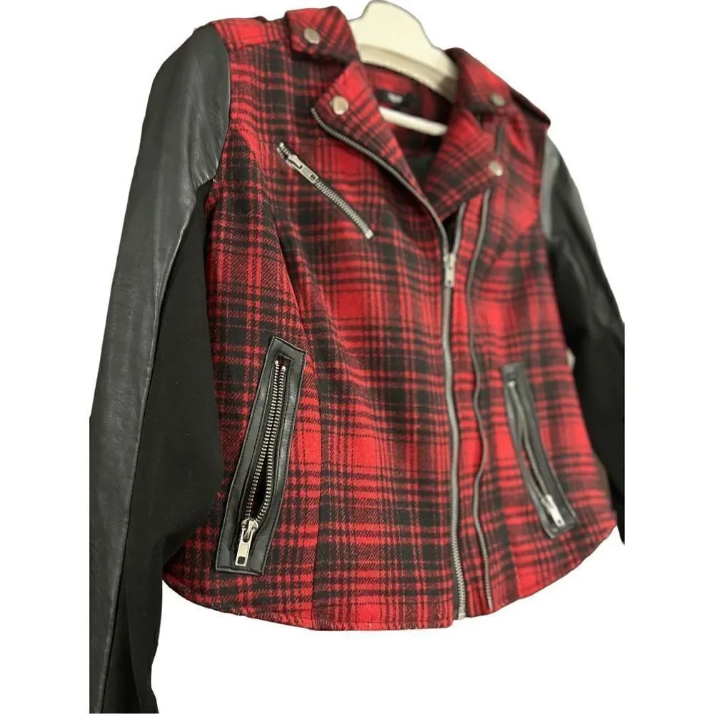 torrid there label