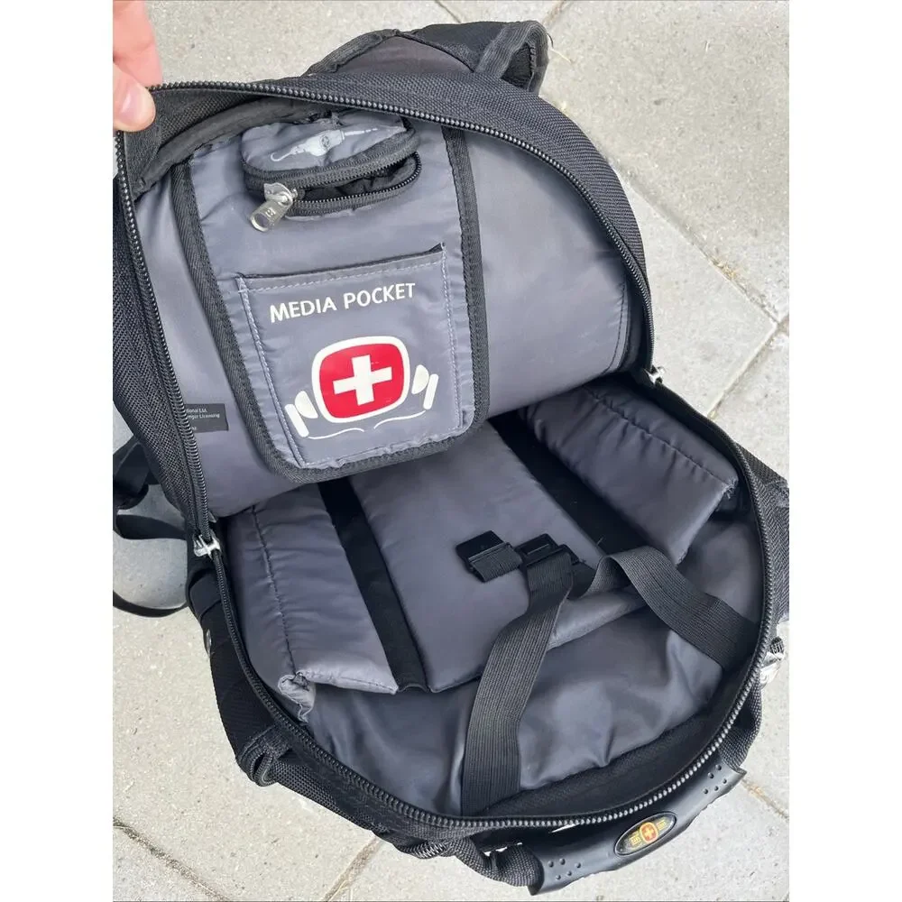 WTRA-18-JH-3106 Wenger Swiss Army Original Laptop Hiking Backpack Media Pocket