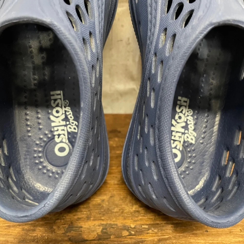 OshKosh B'Gosh rubber slip on sneaker shoes
