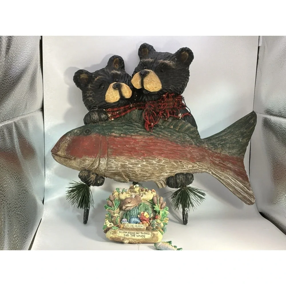 Young's 2004 2 Bear Fish 3 Coat Hooks And 1995 Enesco Moose Creek Crossing