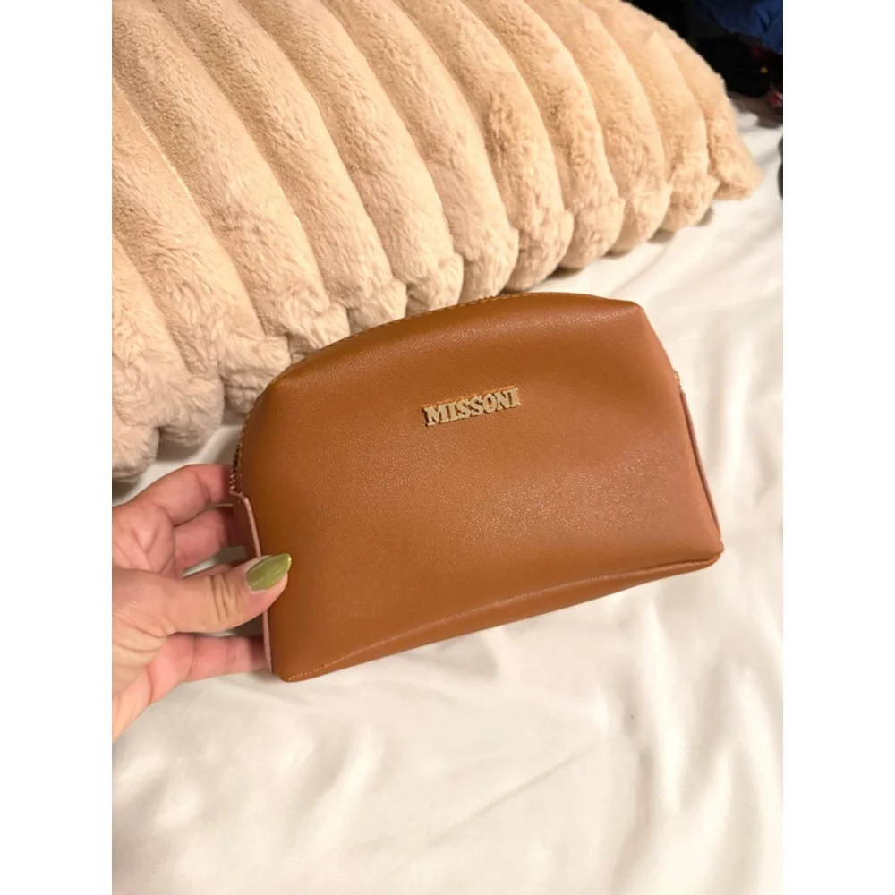 NWOT Missoni Pouch, Interior Multicolored Chevron Pattern, Tan