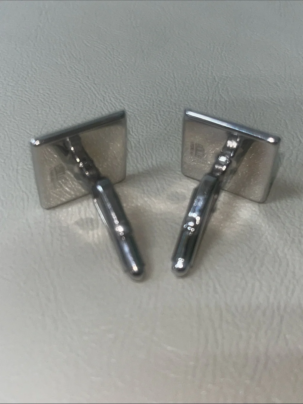 Amita silver square