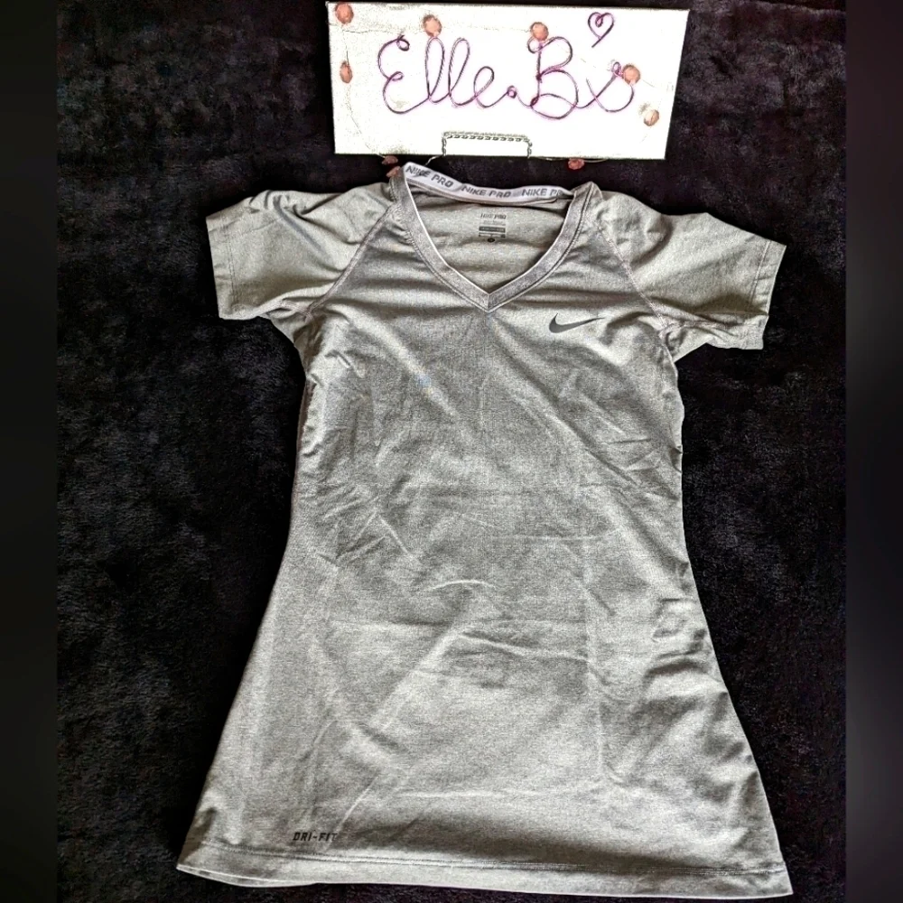 Nike Pro Tee