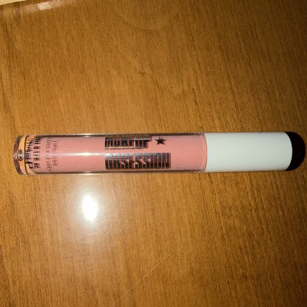 NEW Makeup Obsession Lip Gloss, Resolute