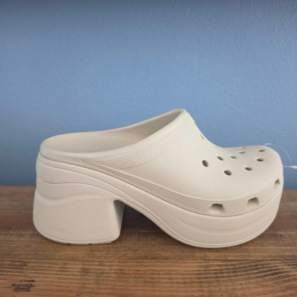 CROCS siren clogs