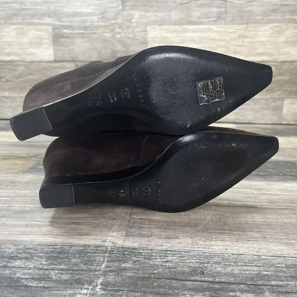 Casadei flaws this