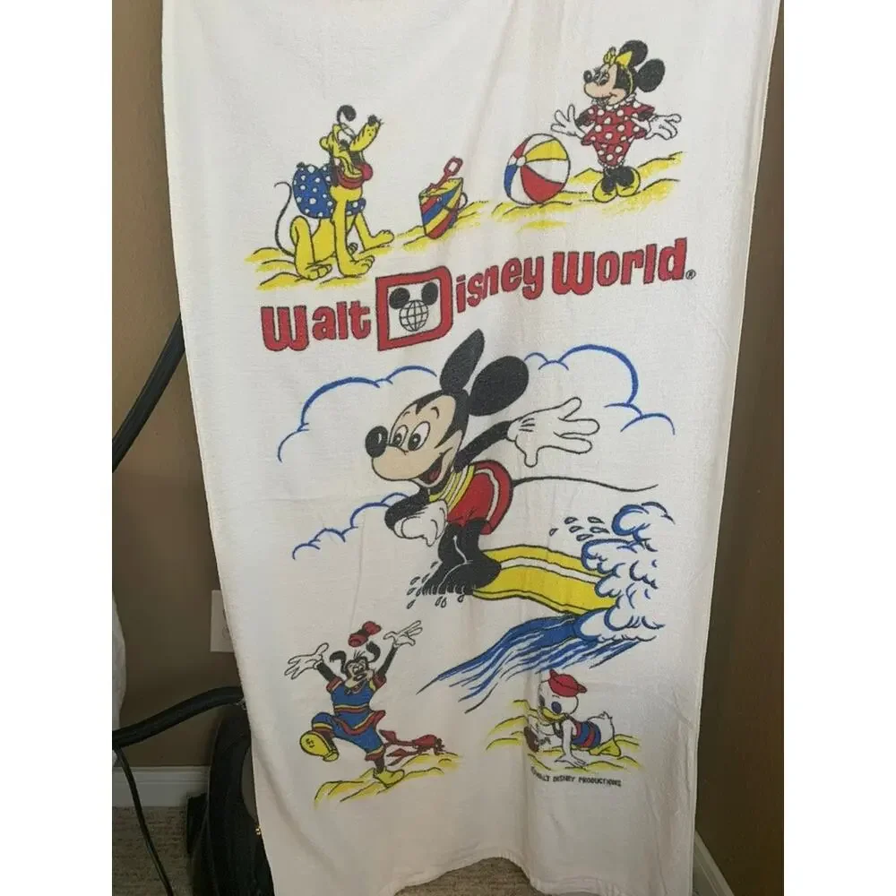 Vintage Walt Disney World Beach Towel Mickey Minnie Pluto Donald 100% Cotton