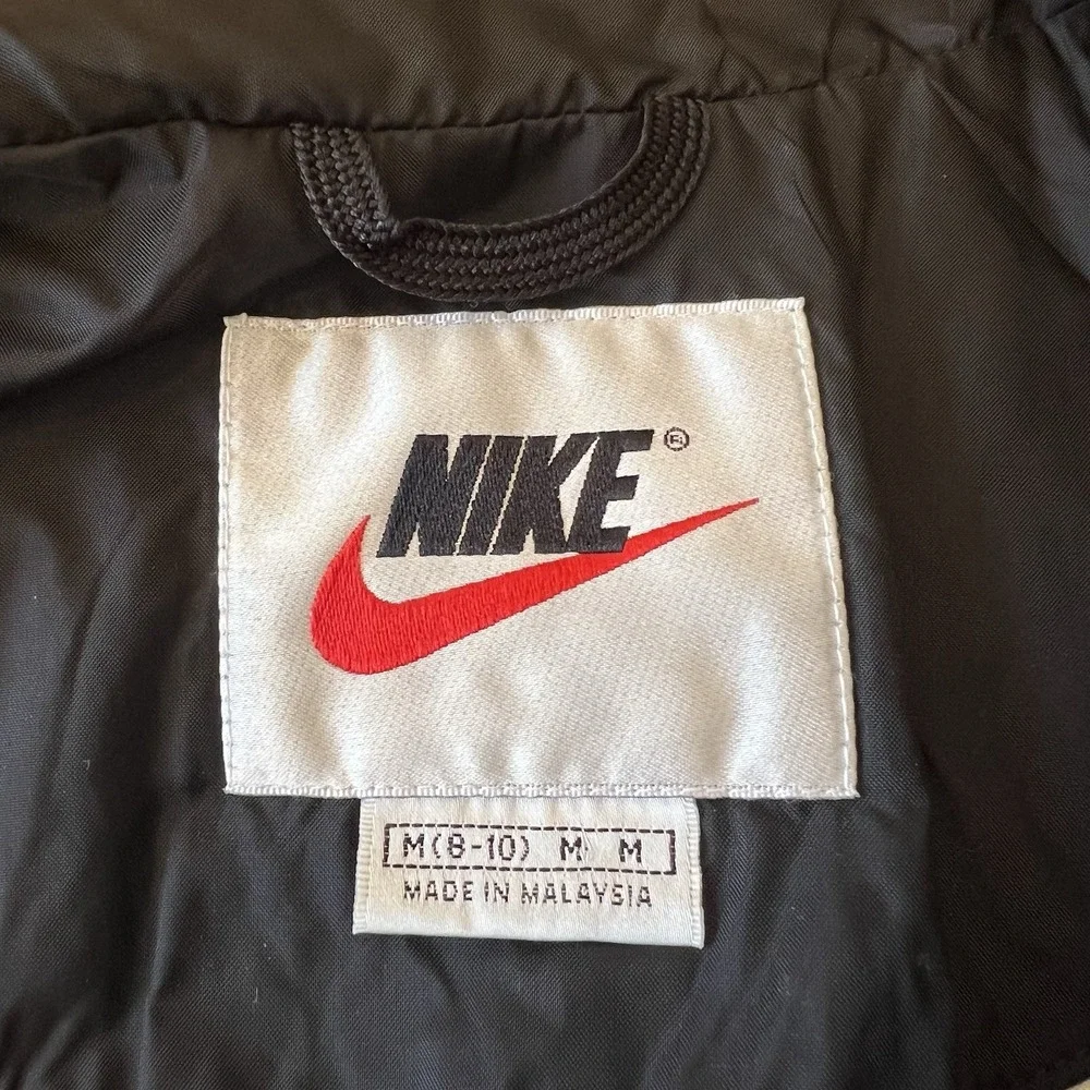 Nike vintage windbreaker