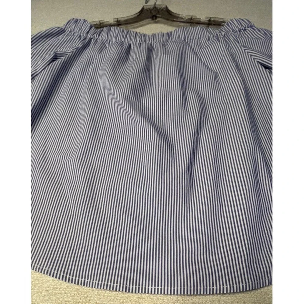 Zac & Rachel navy blouse seersucker