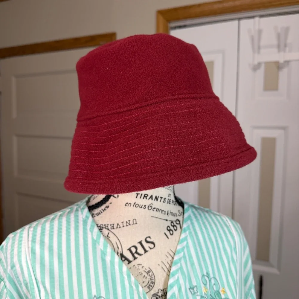 Eddie‎ Bauer Burgundy Wool Blend Bucket Hat One Size Made in USA Warm Winter